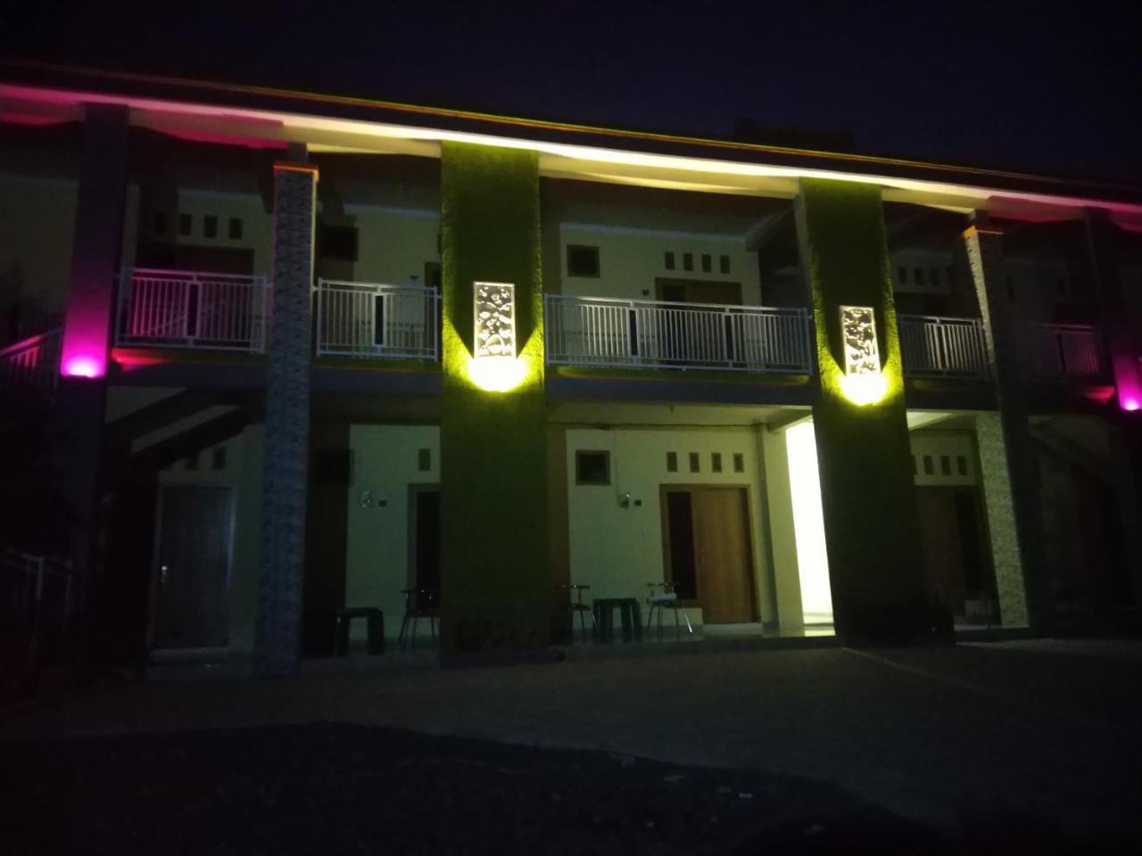 R3 Brawijaya Homestay Banyuwangi  Dış mekan fotoğraf